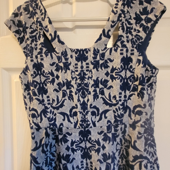 Julia Jordan Blue Paisley midi dress size 10 with cutouts on the back - Picture 8 of 16